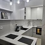 Appartement 33 *